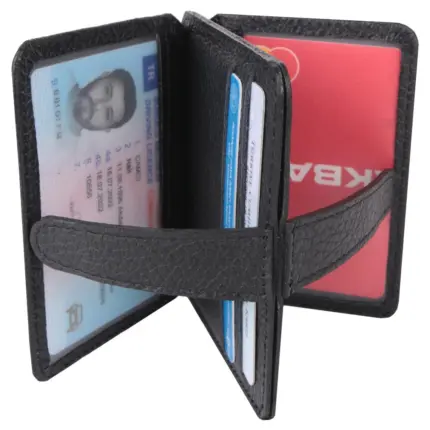 محافظ جلدية